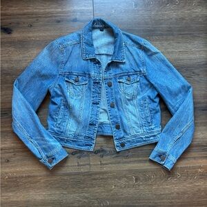 Women’s Jean Jacket